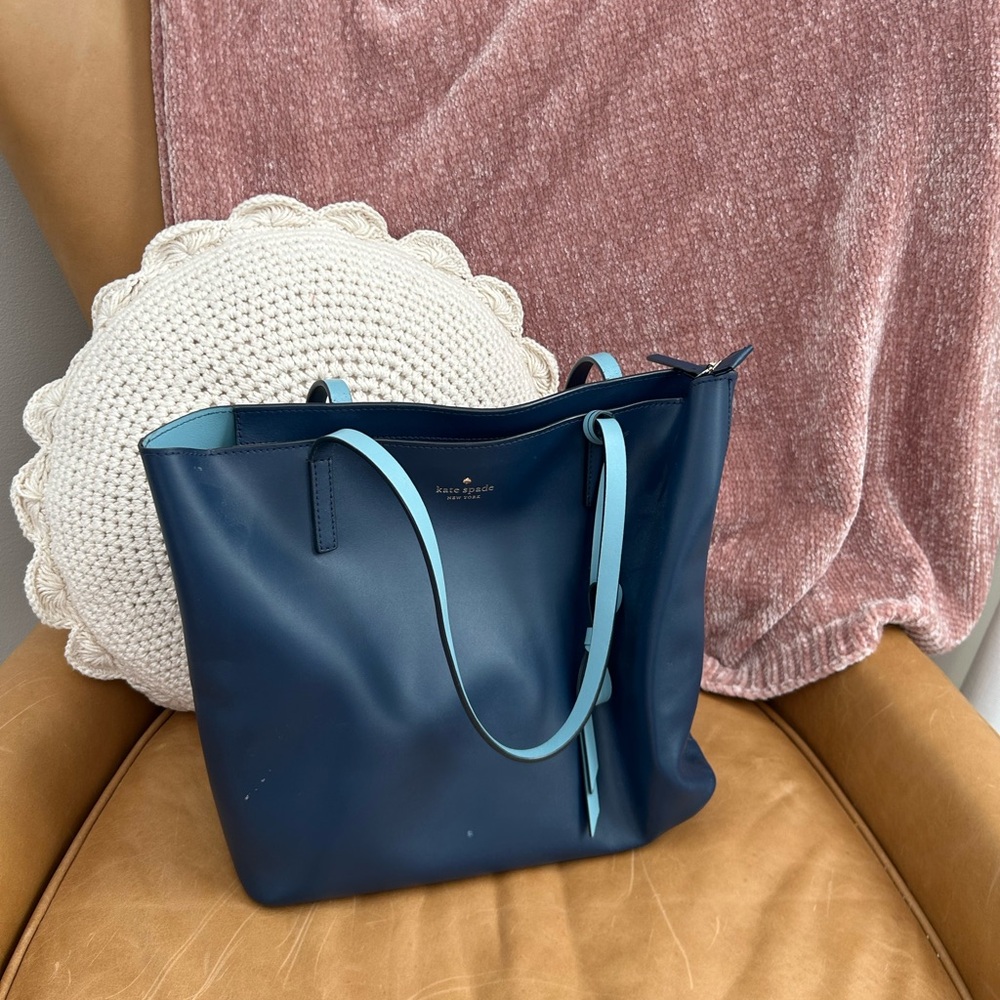 Large Leather Kate Spade Handbag - Picture 4 of 4